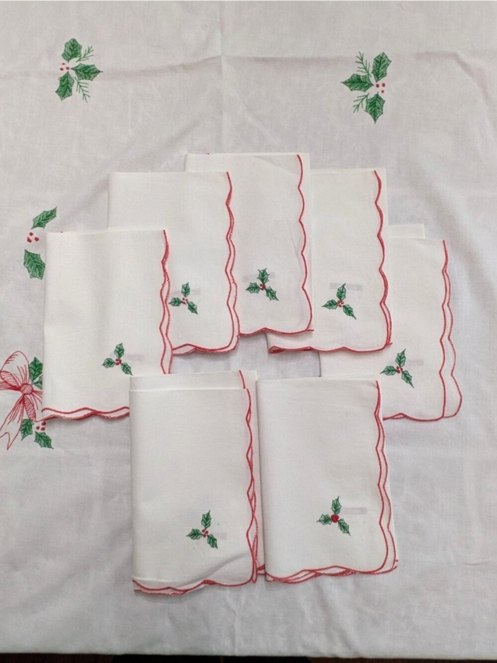 Vtg White Linen Tablecloth 8 Napkins Set Hand Embroidered Christmas Sleigh 66x81